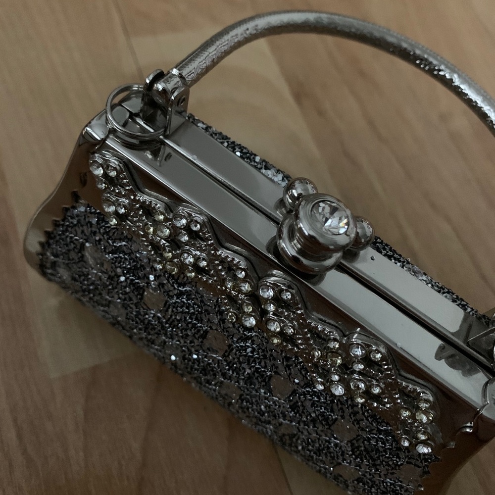 Silver Sequence Purse/Clutch With Additional Strap - image 4